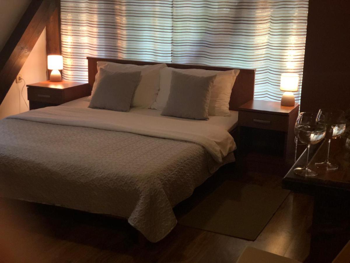 Guesthouse Pod Rastockim Krovom Slunj Bagian luar foto