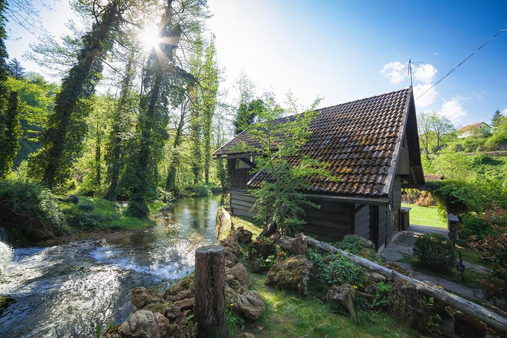Guesthouse Pod Rastockim Krovom Slunj Bagian luar foto